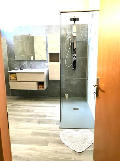 La Corte Casa Vacanze - 15 Min Driving Bg Orio Airport Apartman Villa di Serio Kültér fotó